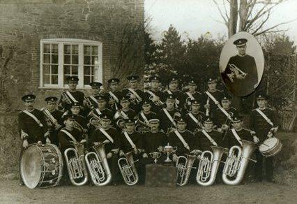 13190_418589198223422_872686537_n